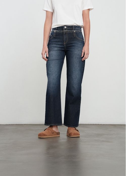 Jean Straight con desgaste en pretina