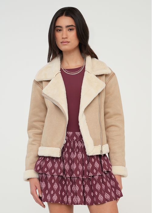 Chaqueta con textura suave