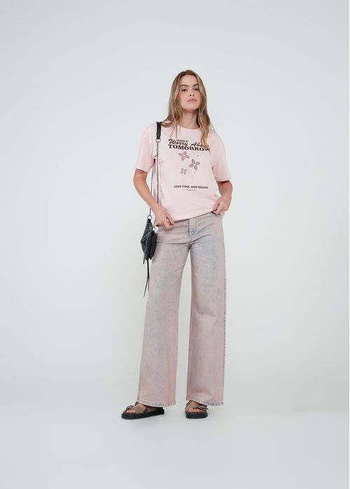 Camiseta con texto estampado